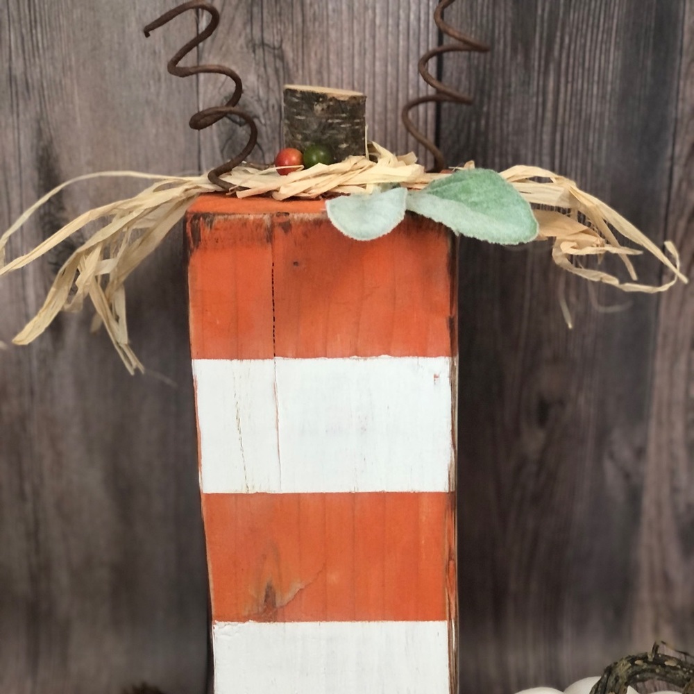 Wood Pumpkin Set - Picture 3 of 5